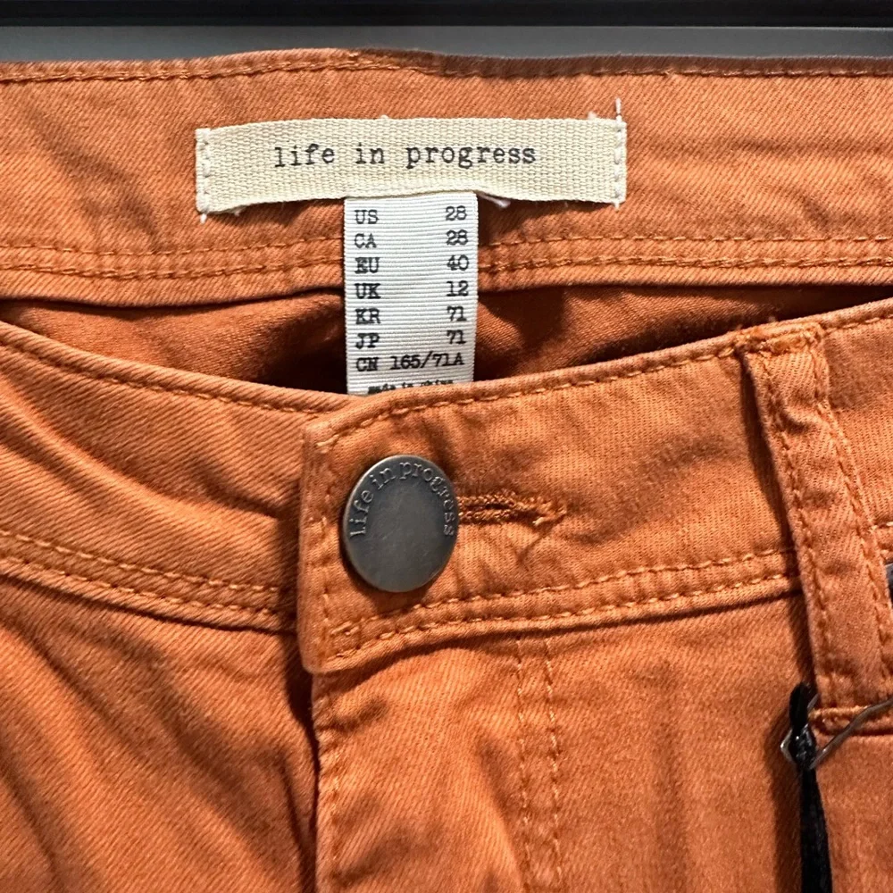 Life in Progress Women’s Rust Straight Legs - Size 28 - Picture 3 of 5